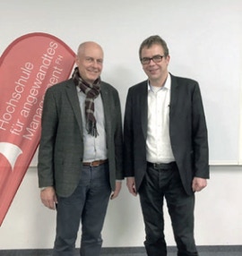 Gastgeber Prof. Dr. Bernhard Hauser und Gast Prof. Dr. Kim-Oliver Tietze